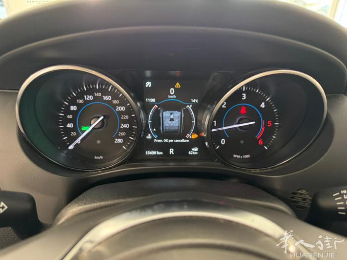 捷豹 F-Pace   2018年款   2.0 柴油发动机   自动变速箱