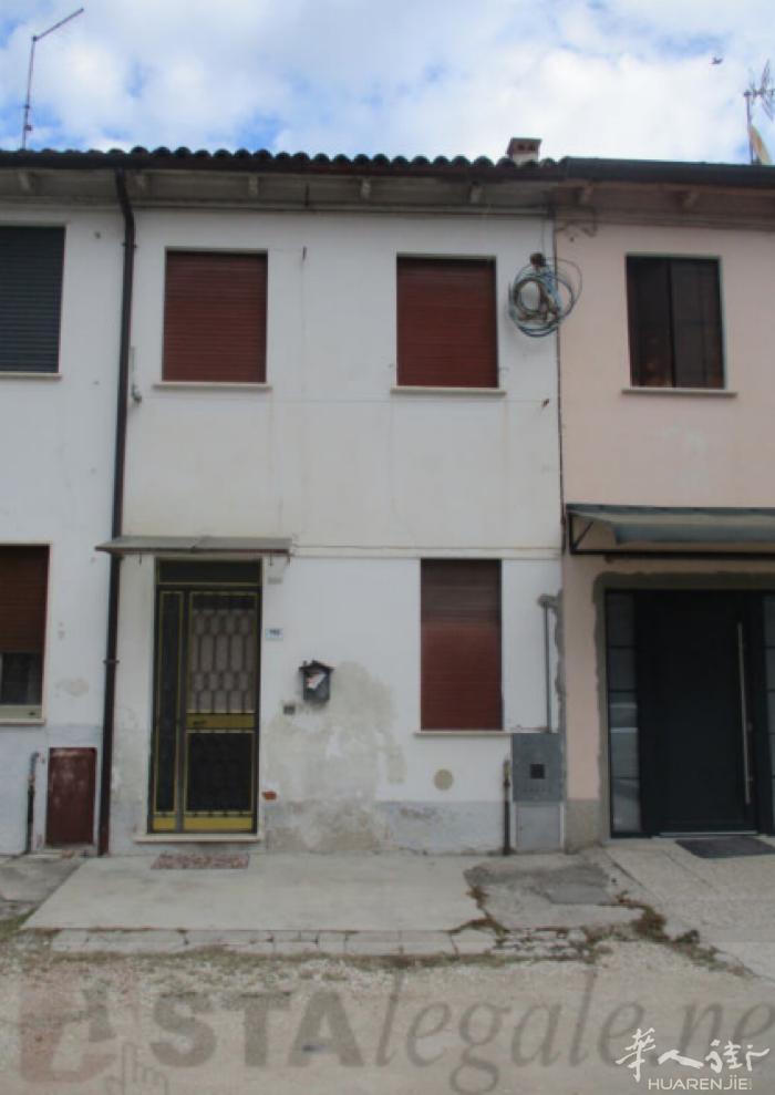 【拍卖房】Thiene, Vicenza 出售公寓