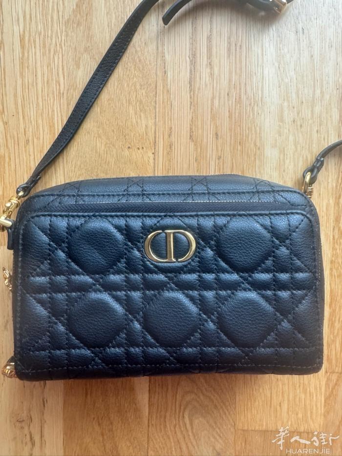 出闲置包包 都没什么大的划痕 1mdior 双程包包 刚好手机大小 2chloe