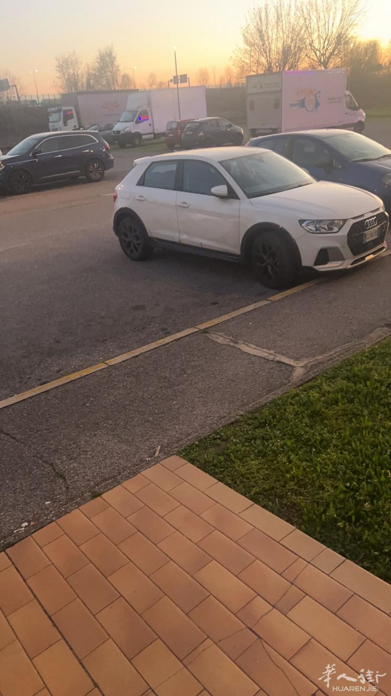 转让audi A1. 2022年6月的车  公里数