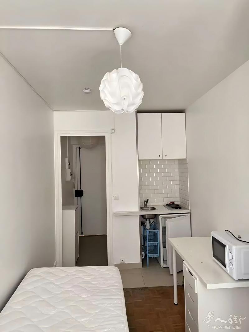 16 区 富人区 温馨studio 拎包入住 有房补