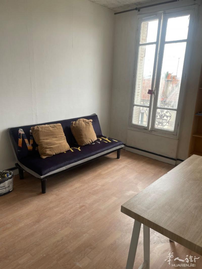 Alfortville 一房一廳33m2月租690€有意者请电或留言：0658982470.