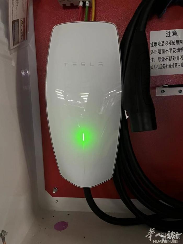 马德里安装特斯拉充电桩，TESLA充电桩