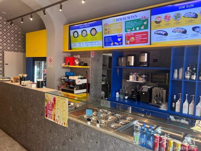店铺转让，位于bergamo市中心56平，可开小吃店，酒吧 kebab ，因本人