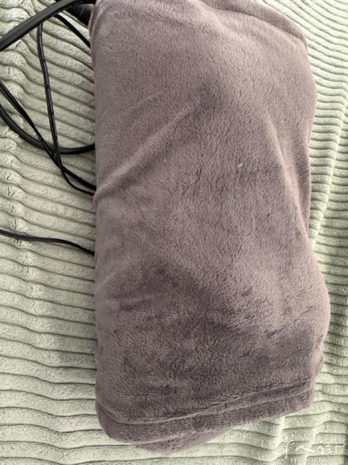 出二手电动颈椎按摩枕8欧，自取，联系电话☎️：0762673194