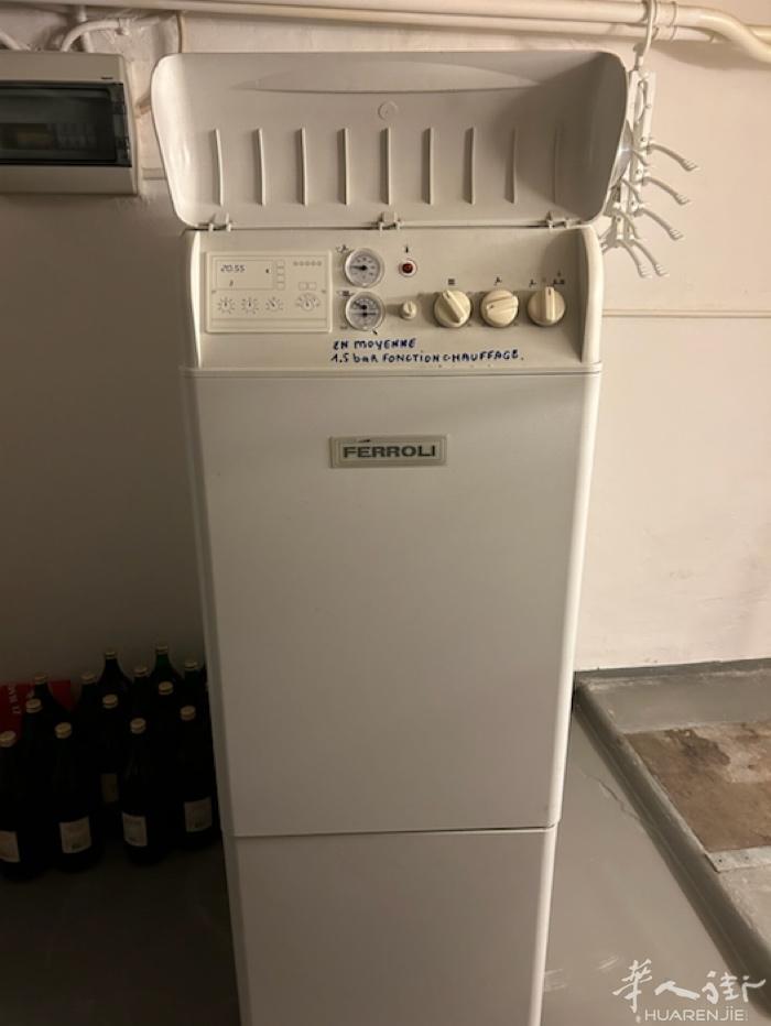 谁家需要热水器呢因为装了太阳能热水器多岀来了