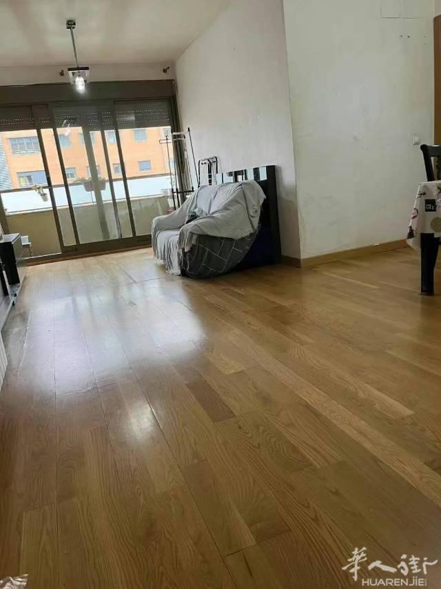 1号线alto de Arenal三房一厅出租