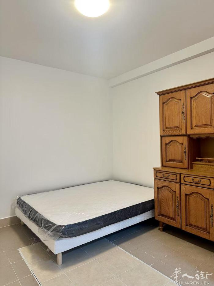 94省,Villejuif(94800) (ID：205473) 12平的 St