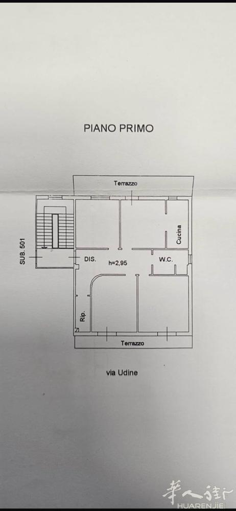 Montemurlo 近大 coop 附近有套房出租。结构如下 2 间双人卧室、