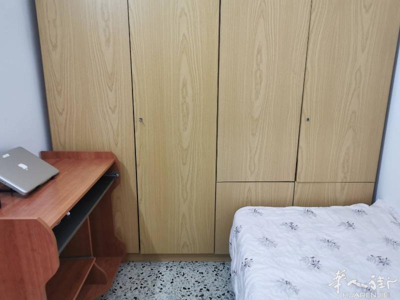 L3 fontana 有单人间出租 交通和购物都很方便  可登记住家证明
