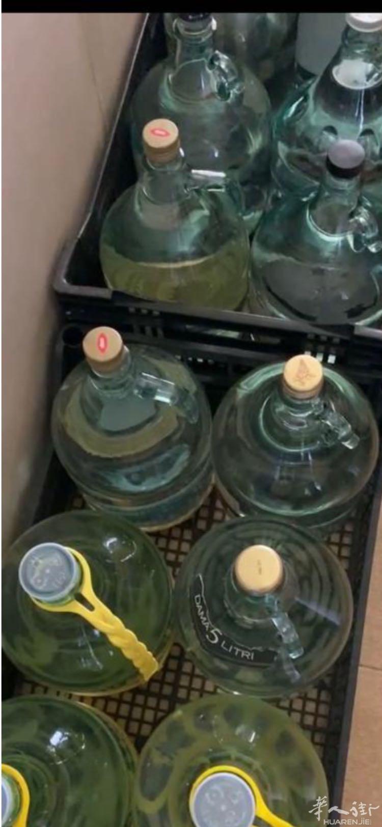 出售自家酿制的，有三年前的60度白酒，有需要的朋友