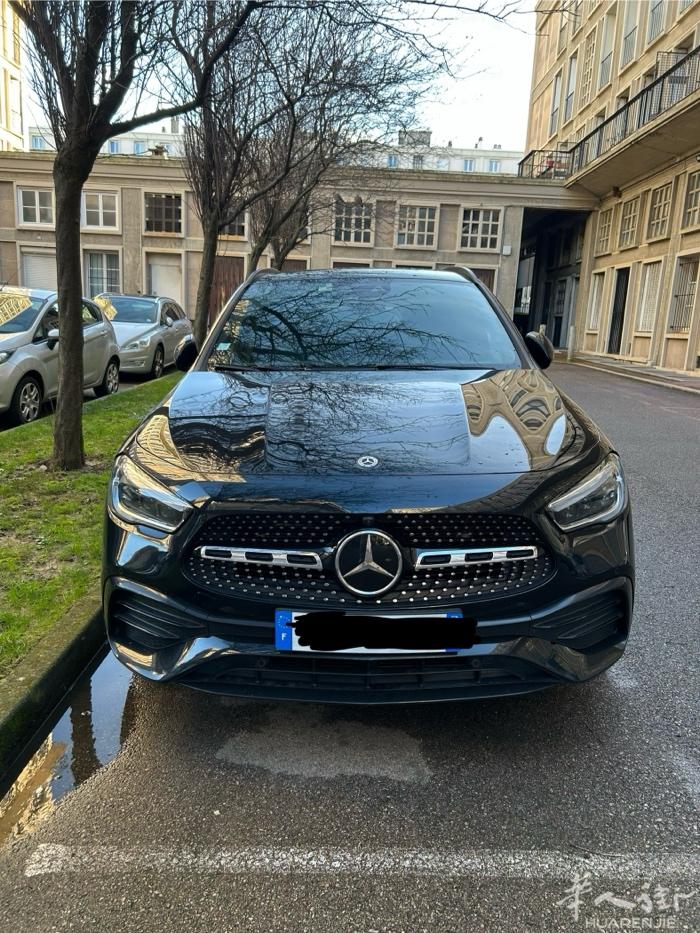 MERCEDES GLA ESSENCE NOIR 2020 18500KM
