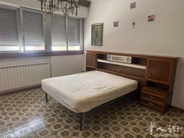 房间出租 bologna 市区                     地址 v