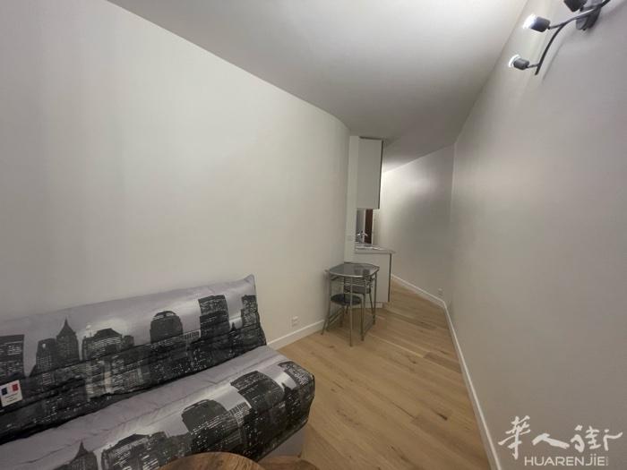 16区(ID：182059) 20平的 Studio  有家具