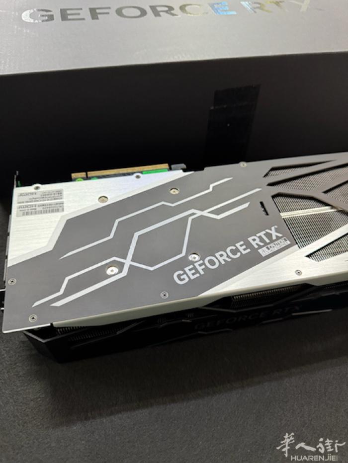 RTX 纯血4090 不带D