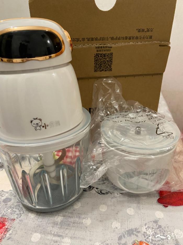 出售小贝熊辅食机，只有大的用过两次，小的全新 25€有需要电话联系 06113