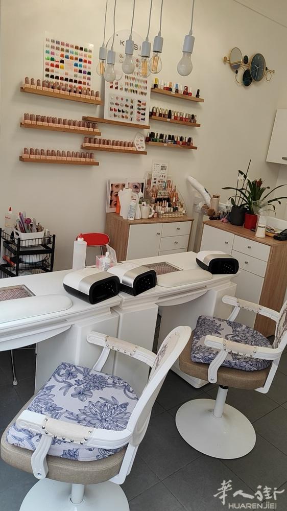 出售美甲店 美甲用品 自取 白菜价 有需要的联系我 可以做各种款式 甲油胶300