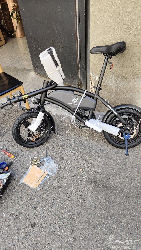 全新电动车
