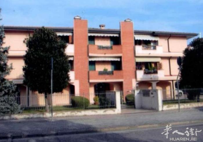 【拍卖房】Montegrotto Terme, Padova 出售公寓