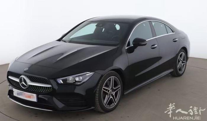 🏎️Mercedes-Benz CLA Coupé AMG Line  200