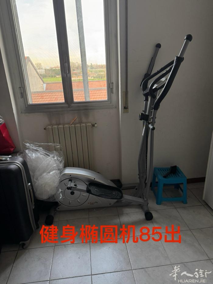 米兰出闲置家具都还挺好的因为有新住家新装修了这些都还挺好的扔了可惜如果有看中的价