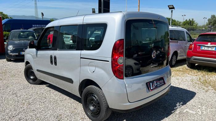 Fiat doblo 五座 1.6 柴油 年份2014  公里数90000  1