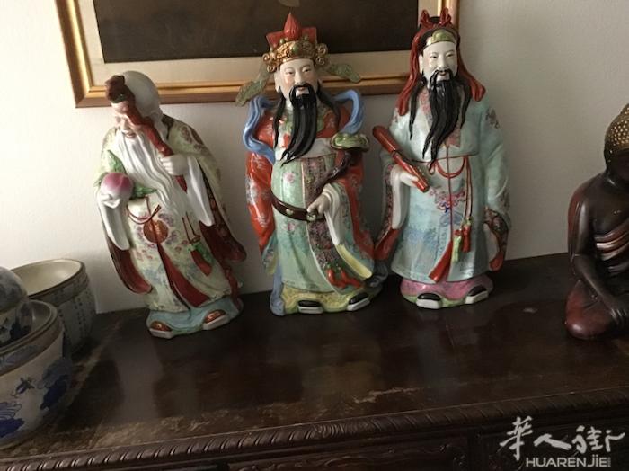 出售八十年代景德镇雕塑瓷福禄寿三星一套