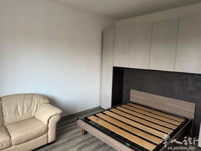 红线Bisceglie附近全新精装修850全包一室一厅 养小宠物 8月空出,