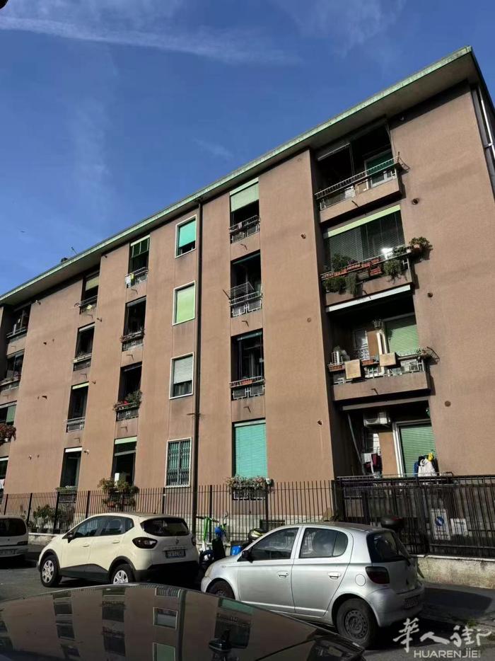 Bovisa米兰理工学区房,两室一厨房带阳台,一卫带窗,房间大,采光好,意大利一
