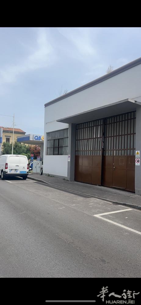 中国街Q8加油站隔壁 工厂带住家搭铺。3277895623