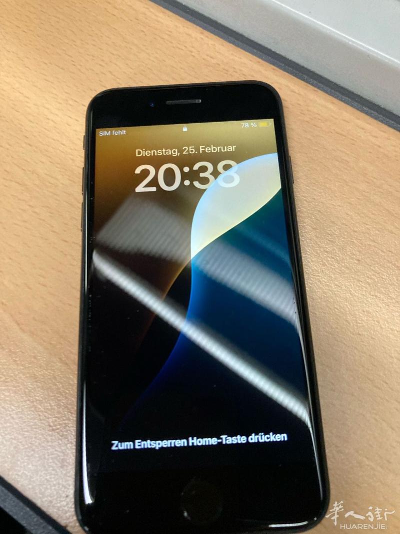 出苹果手机 SE 2。99€