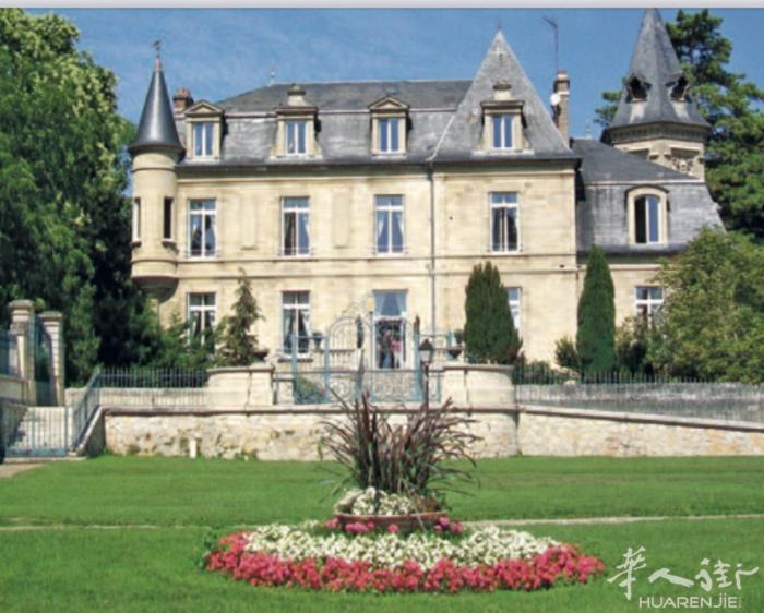 马上入住的新房别墅Maison新房：坐落在法国最著名城堡Chantilly，每年