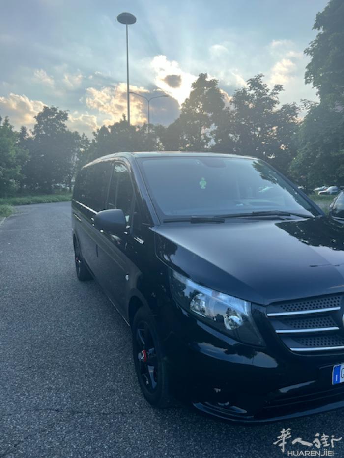 米兰江浩出租车☎️3934833333  微信号Duoduo3934833333