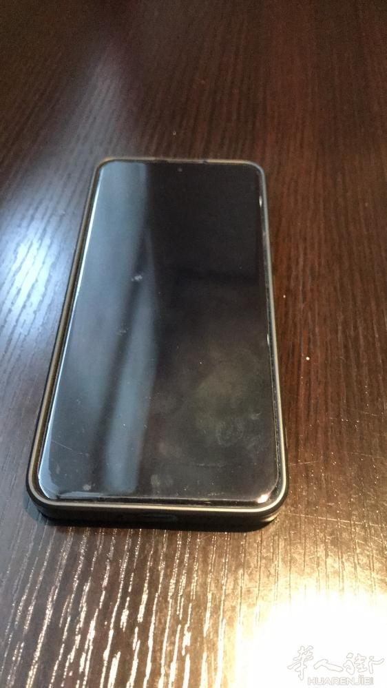 400出小米14pro，很少使用闲置，成色好，几乎没有使用痕迹，4