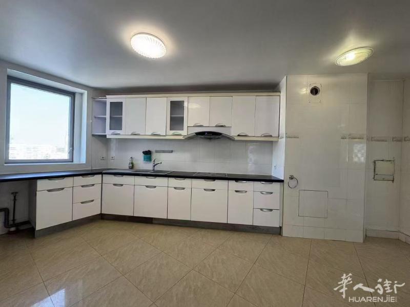 🏡小巴黎19区优质二手公寓三房一厅🏠87.36M²仅售520 000💶,前3名免公证费