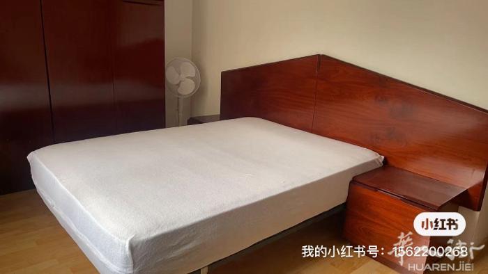 巴塞罗那L2 santmarti地铁口附近出租一间阳光大房 租金460全包 压一