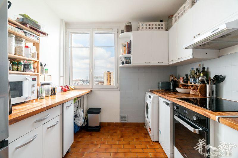 Ivry sur Seine  投资回报率高，自住很好，交通方便，2室一厅，厨房