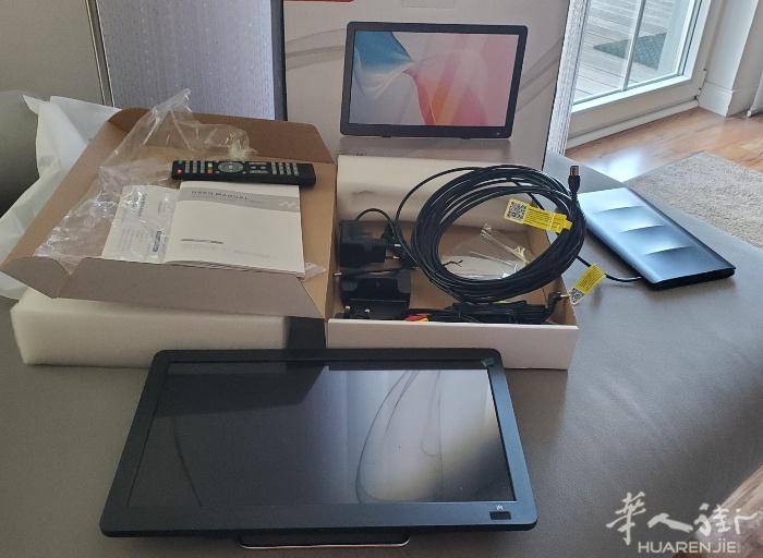 Tragbarer 14.3-Zoll-Fernseher mit Antenn
