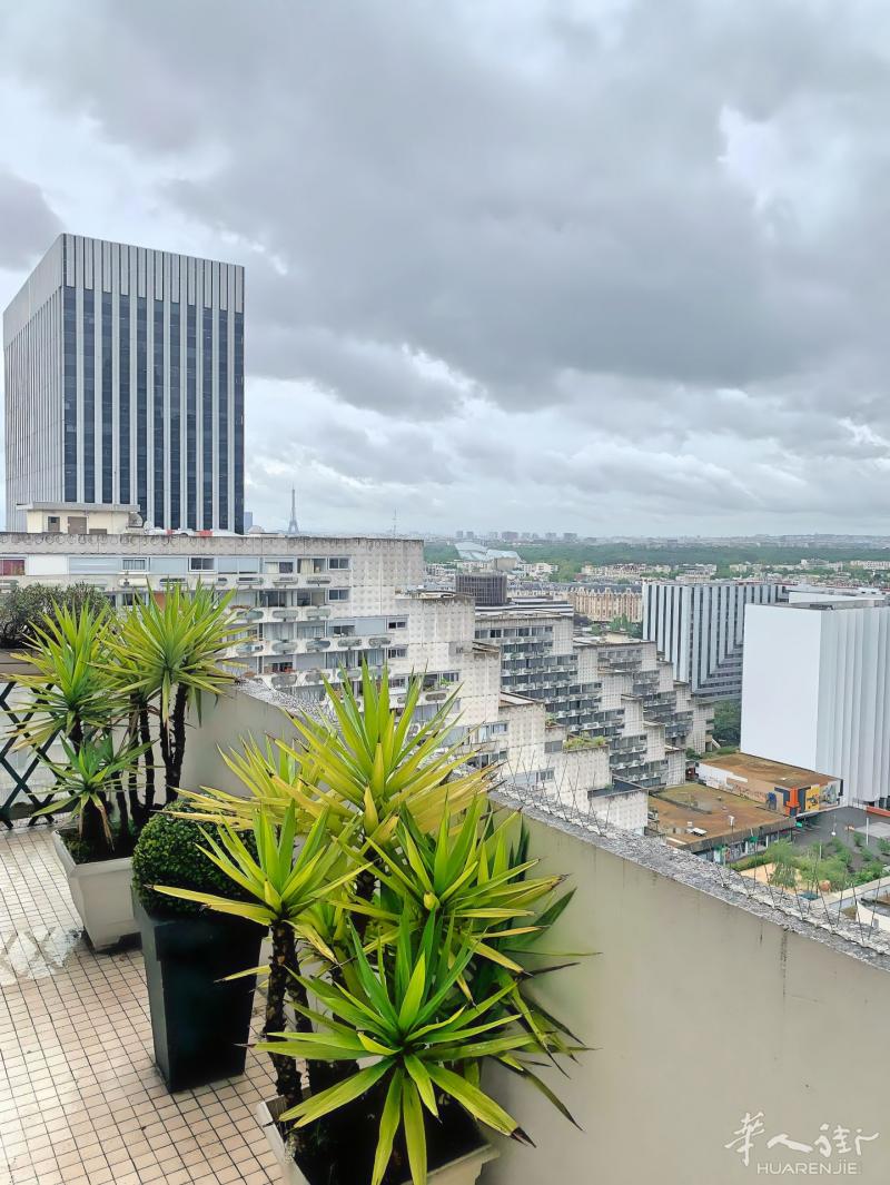 🏙 独家出售la defense全景三居室，尽揽铁塔美景，超大露台与无敌视野的精品公寓！