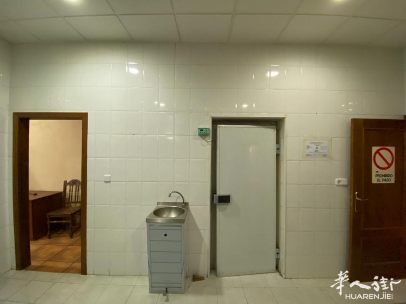 https://att.huarenjie.com/attachment/information/20250515/1747300543621371.jpg