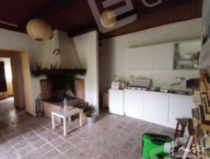 【拍卖房】Tarzo, Treviso 出售经济型住宅