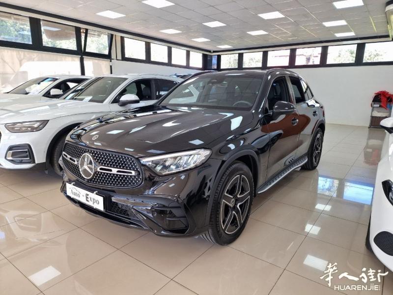 现车！奔驰🚗GLC 200 4M AMG 汽油 204CV🔥....