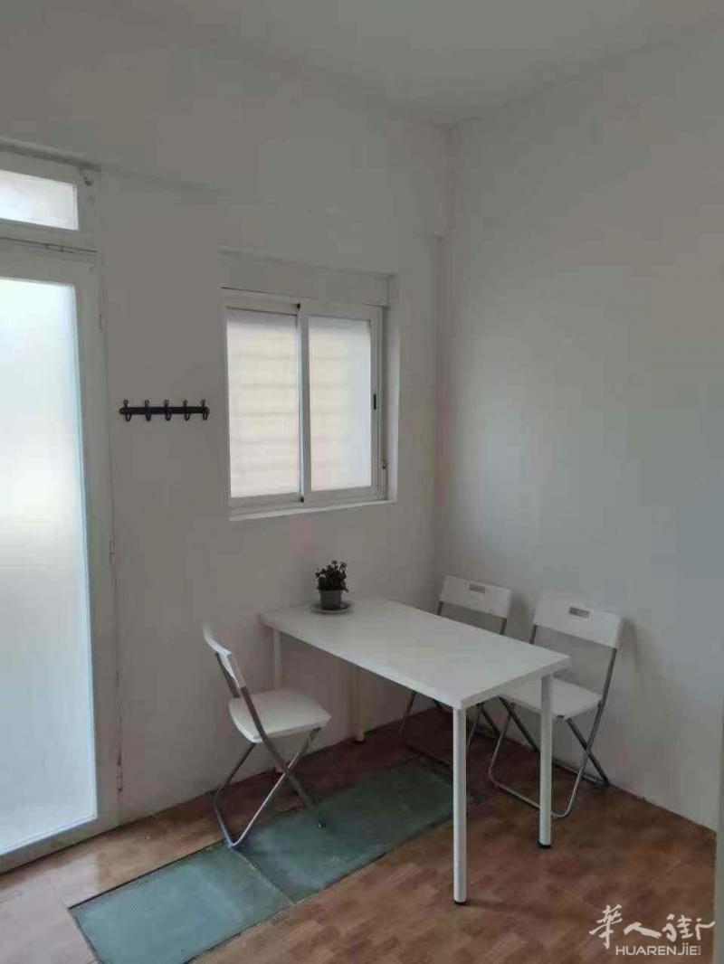 https://att.huarenjie.com/attachment/information/20250515/1747321846784125.jpg
