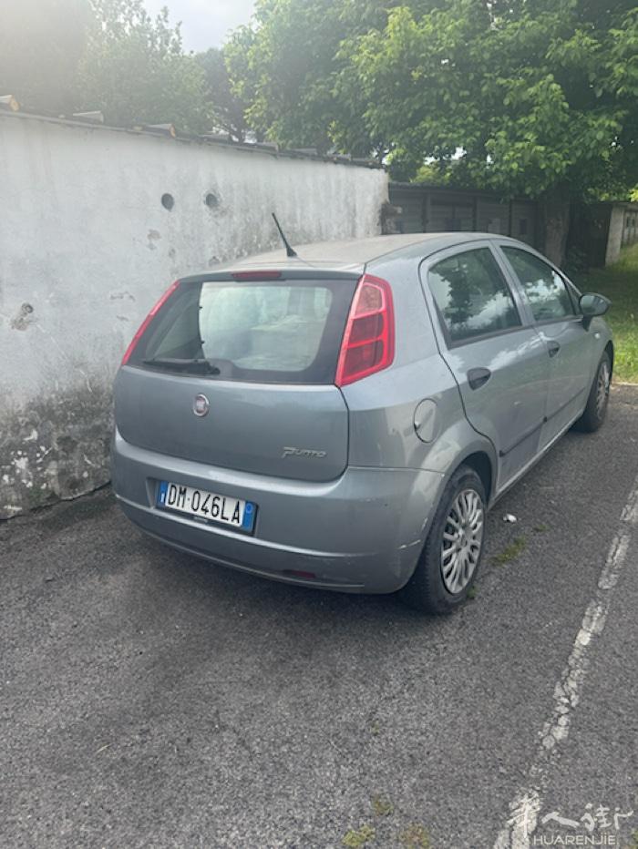 出售Fiat Punto，汽油20w公里65cv，车况良好功能正常，左前保险杆有