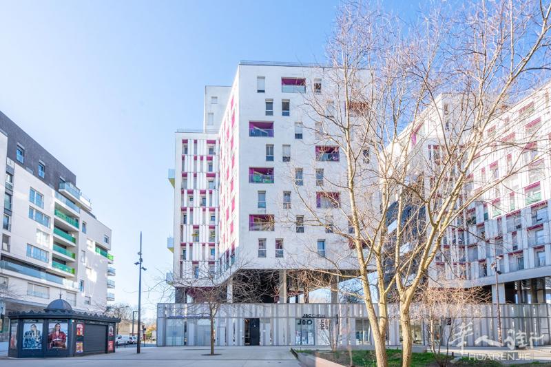 Ivry 紧邻13区电梯带阳台双车库