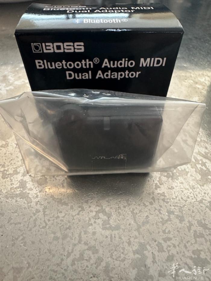 🎵 Boss Bluetooth 音频/MIDI 双模适配器  这款紧凑型适配