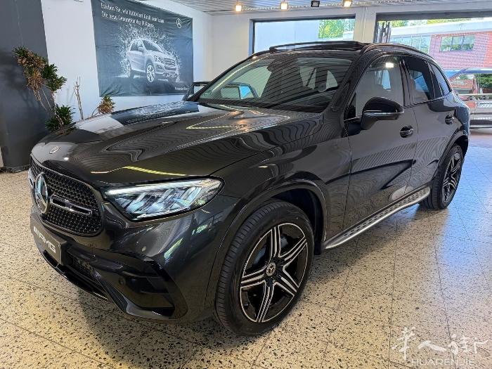 精品奔驰🚗GLC 300e 混电超省油🔥 ​9000㎞ 12/2024 带奔