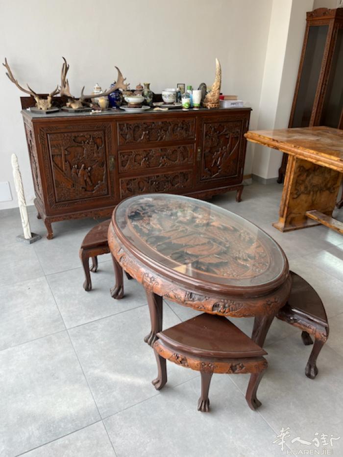 出售精美雕刻家具，年代不详，因搬家，低价转让