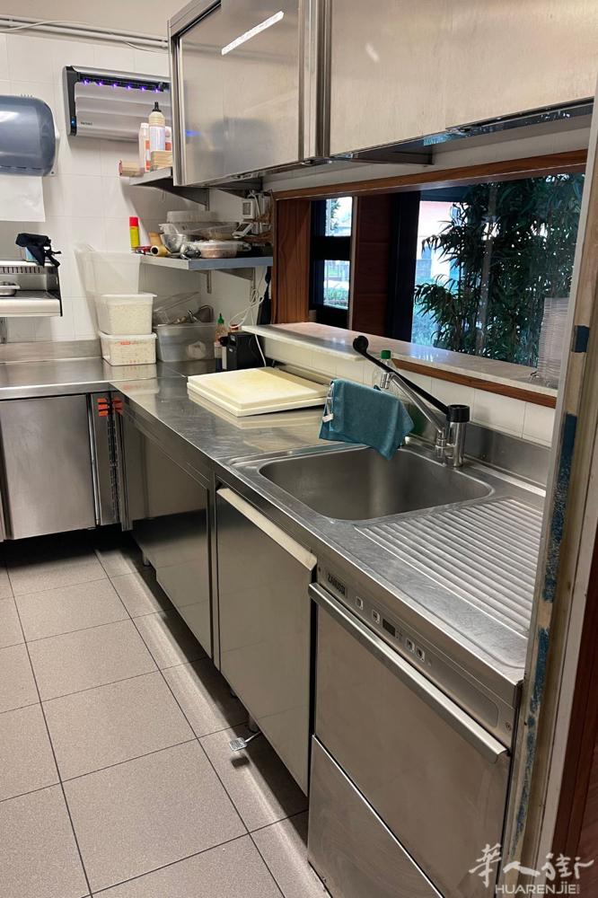 Udine，帕尔马诺瓦餐厅出售  私人电话☎️：+39 346 107 7269