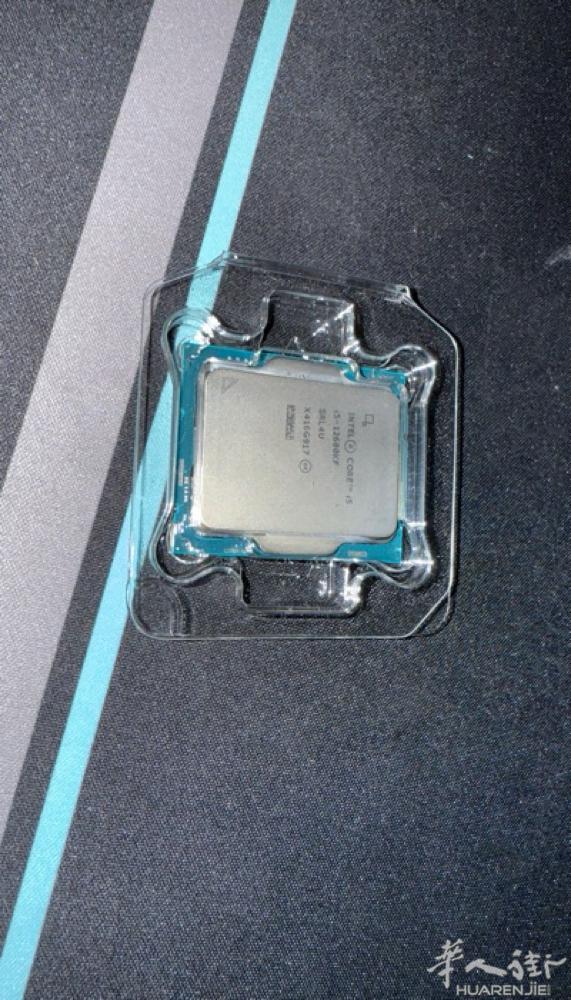 英特尔 i5 12代cpu 12600kf 微瑕不影响性能 对折出 prt境内可